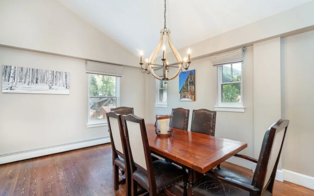 River Club 303 3 Bedroom Condo by Alpine Lodging Telluride