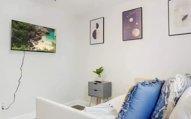 Cozy Oasis of Downtown Clarksville