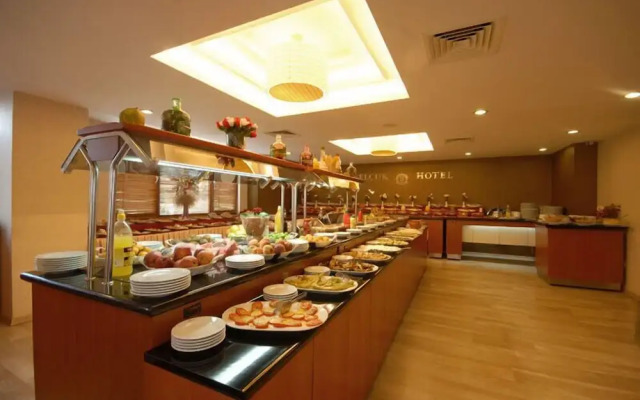 Selcuk Hotel