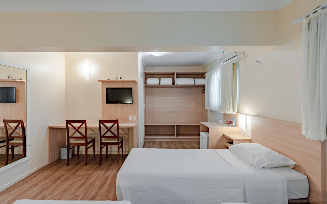 Bristol Sabrina Hotel