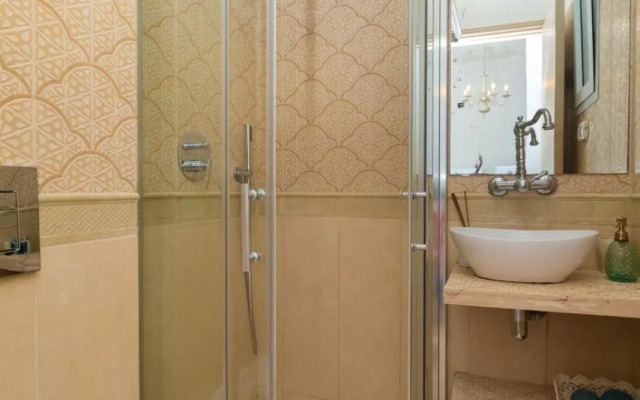 Private House 5 BDR In Mamilla up to 12 People !