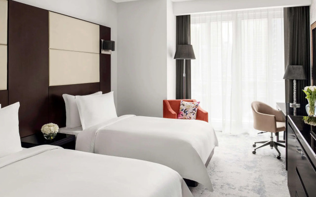 Mövenpick Jumeirah Lakes Towers Hotel