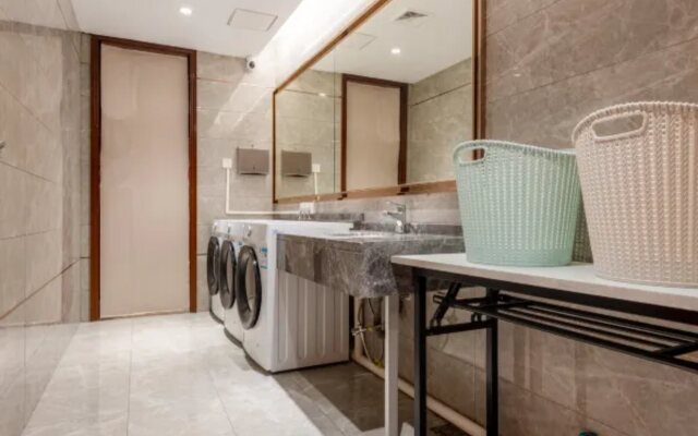 Huanying Living Hotel - Dongguan
