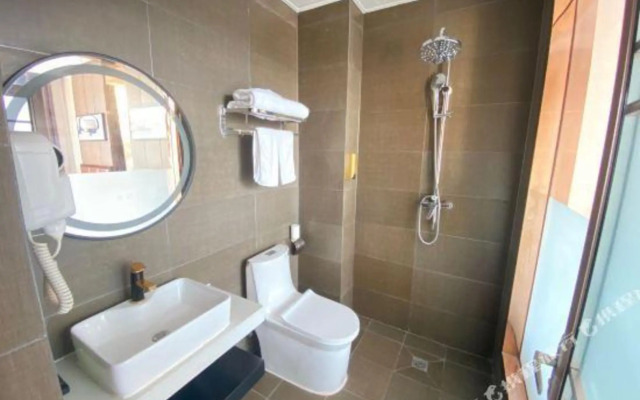 Ruibo·yun hotel(Suning railway station store)