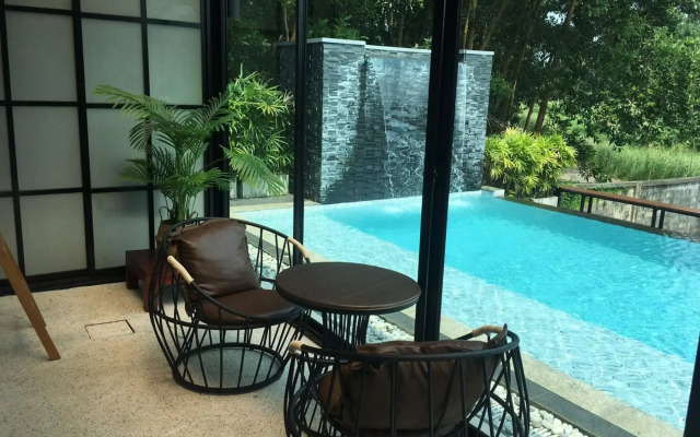 Canvas Family Home