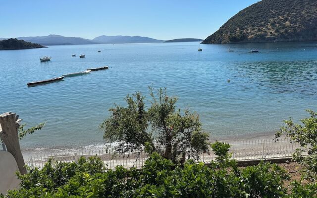 Tolo Beach House with Breathtaking View