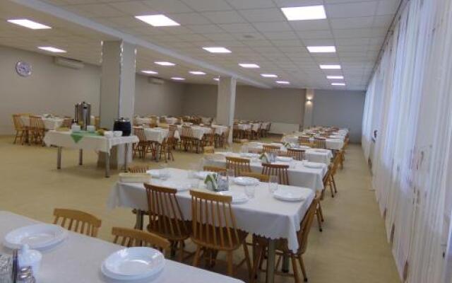Polonez - Wypoczynek Sport Rehabilitacja