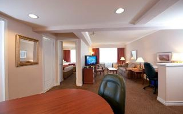 Capital Hill Hotel & Suites