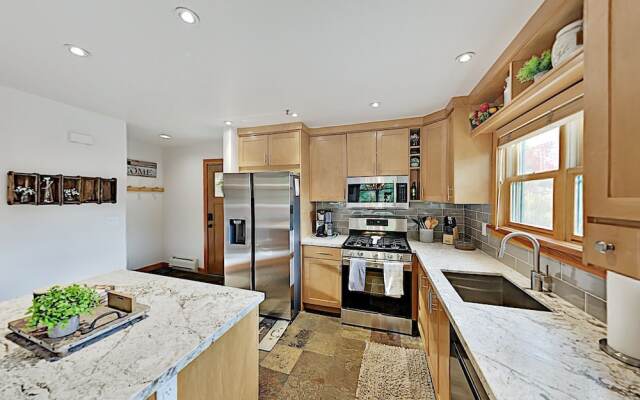 675deer7 2 Bedroom Condo