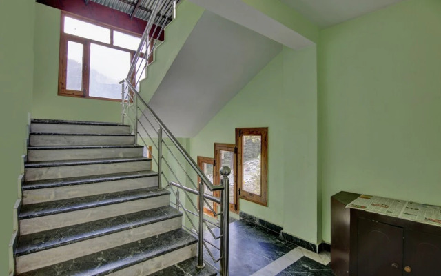 Itsy By Treebo - Chichoga Holiday Inn With River View