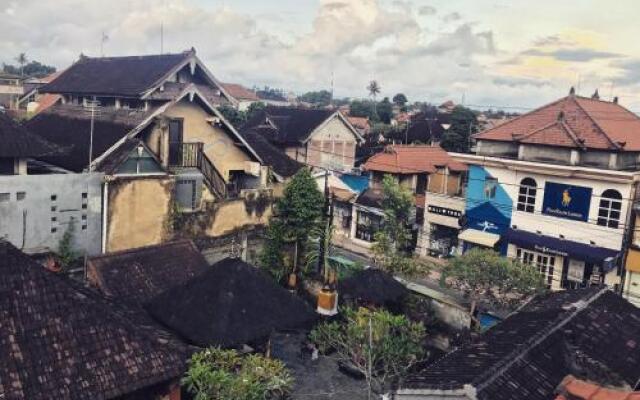 Ode Hostel