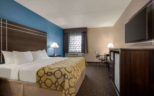 Baymont by Wyndham Muncie Near Ball State University