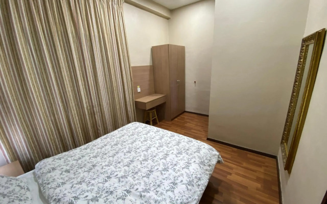 Iris House Resort & Apartment