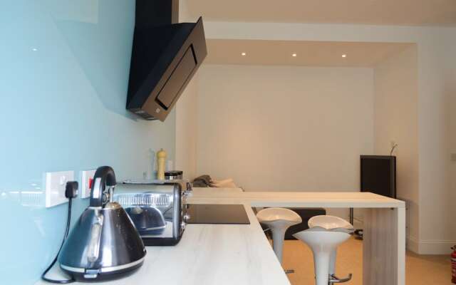Modern 3 Bedroom Home in Morningside