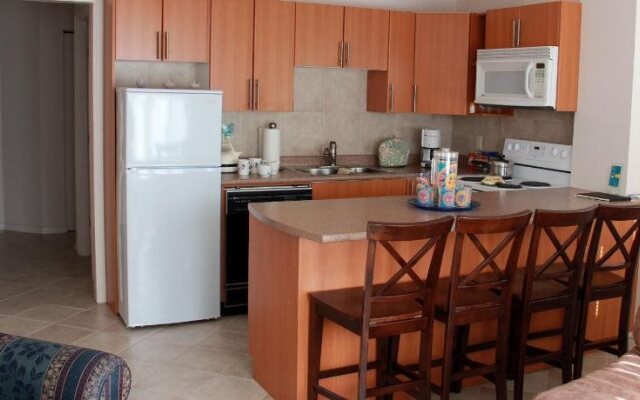Peachland Lakeview Vacation Suite