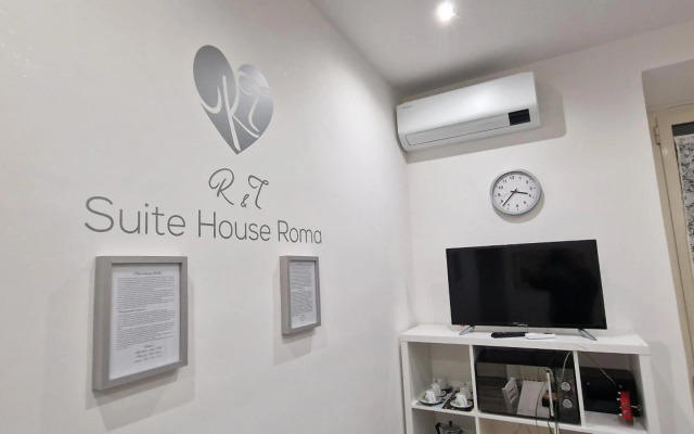 R.&T. Suite House Roma
