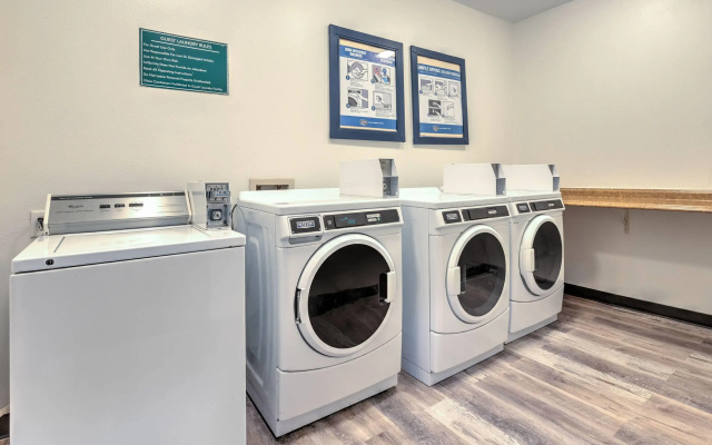 La Quinta Inn & Suites by Wyndham Paris
