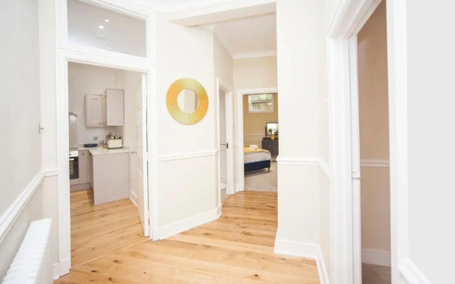 Georgian Garden Apartment - Central Bath
