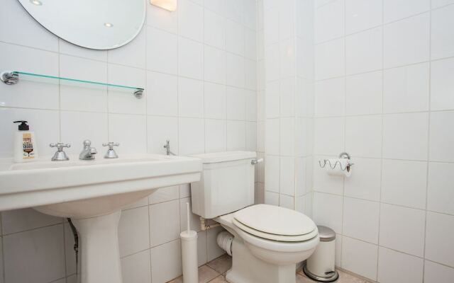 1 Bedroom Apartment Near Primrose Hill