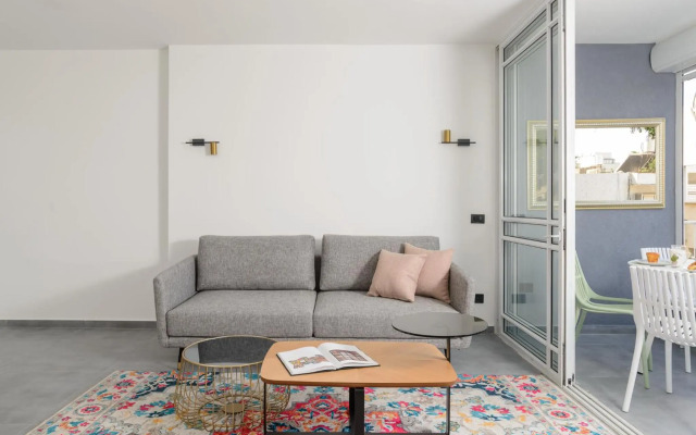 The Green Lantern by HolyGuest