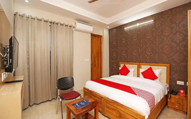 Palm Garden Suites By OYO Rooms