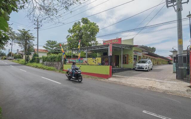 RedDoorz near Kampus UMP Purwokerto