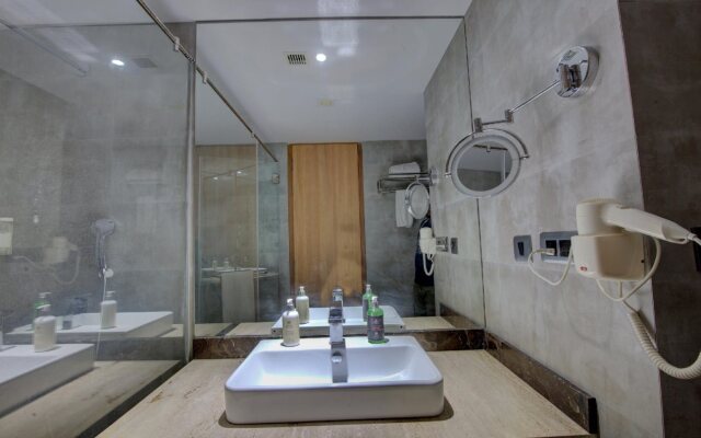 Ramee Strand Inn Hotel