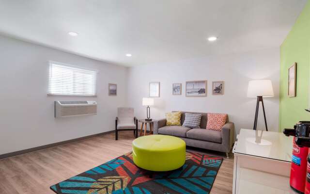 WoodSpring Suites North Charleston Airport I-526