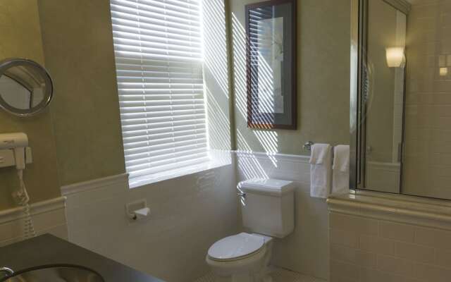 The Parker Inn and Suites