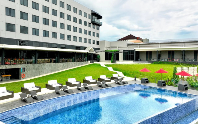 Aston Serang Hotel & Convention Center