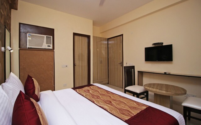 OYO 9146 Hotel HSP