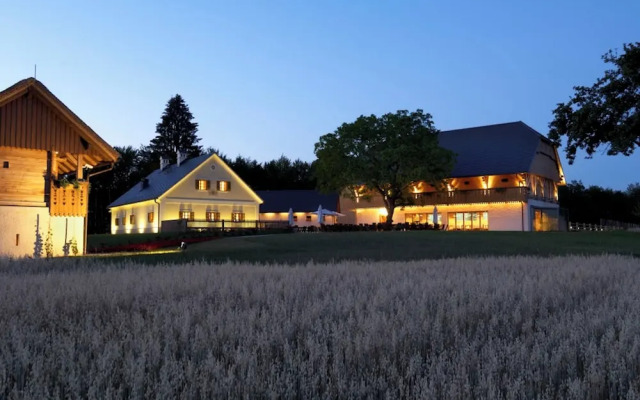 Posestvo Pule Equestrian Estate