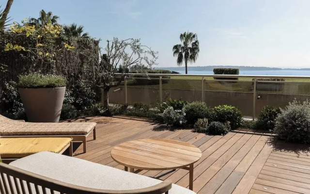 Luxury apt With Terrace - 2bd/4p - sea View Cannes