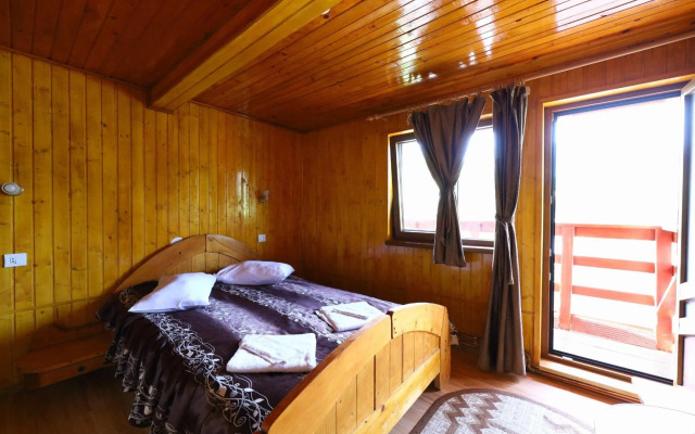 Pensiunea Dealul Frumos