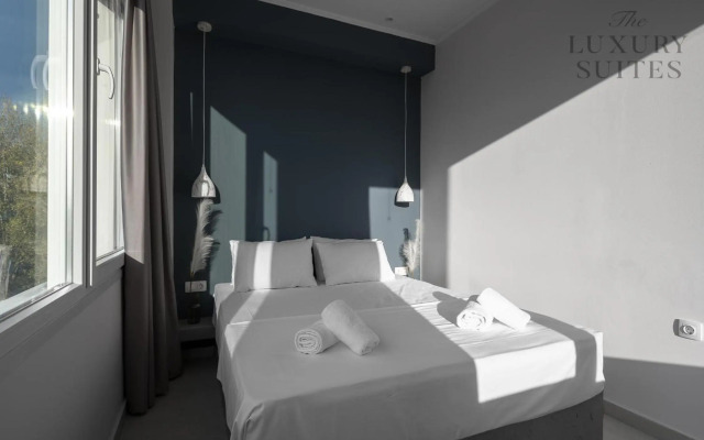 Wall Street Apartments, The Luxury Suites