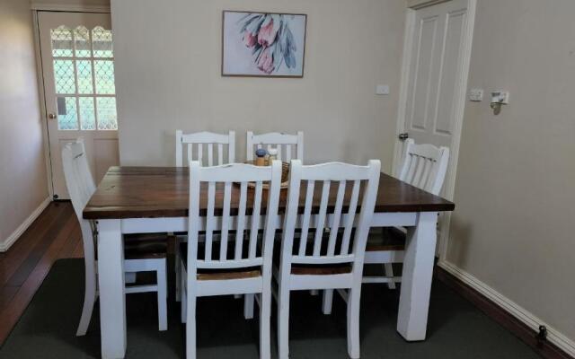 Yvonnes Rest Holiday Home