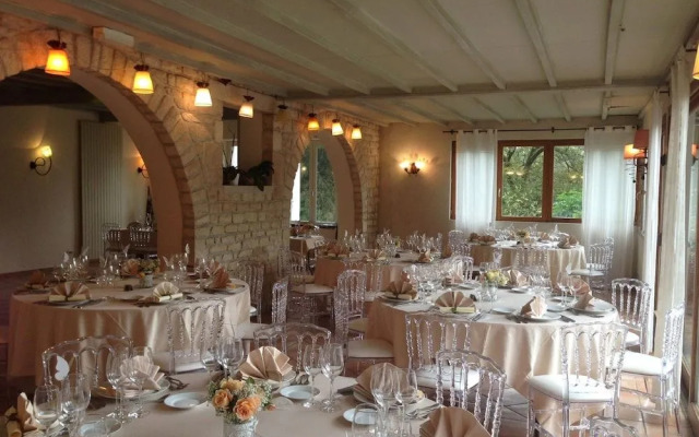 Logis Hôtel Domaine les Falaises