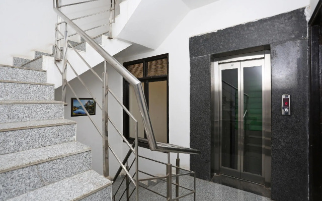 OYO 6540 Tirupati Residency