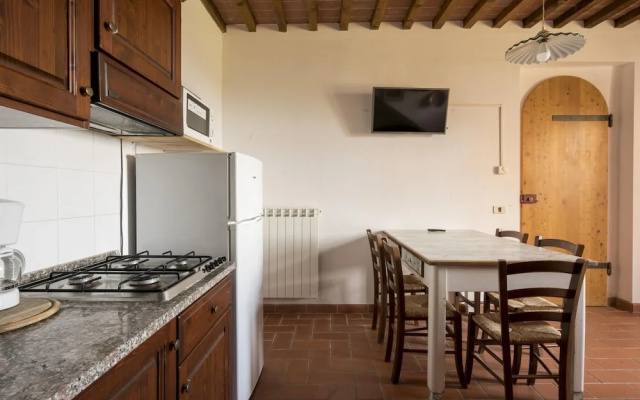 Traditional Farmhouse in Montespertoli With Swimming Pool