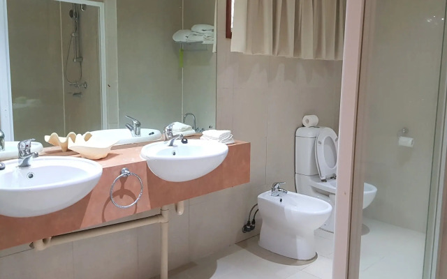 Madang Resort