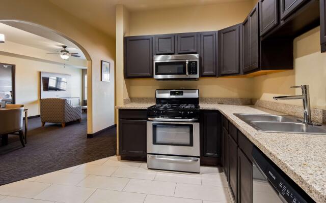 Best Western Plus Hill Country Suites