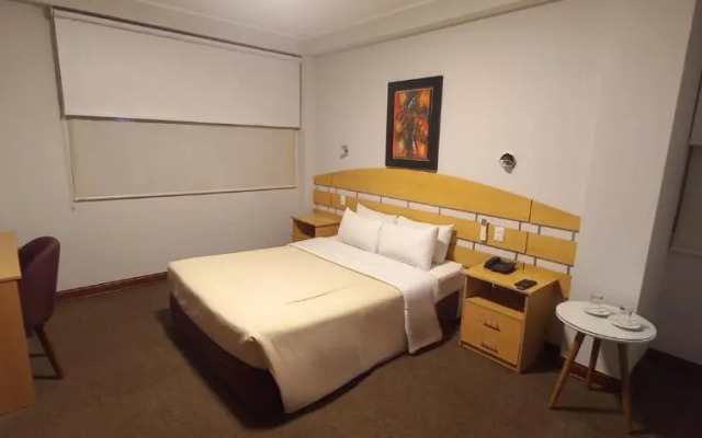 Javier Prado Inn