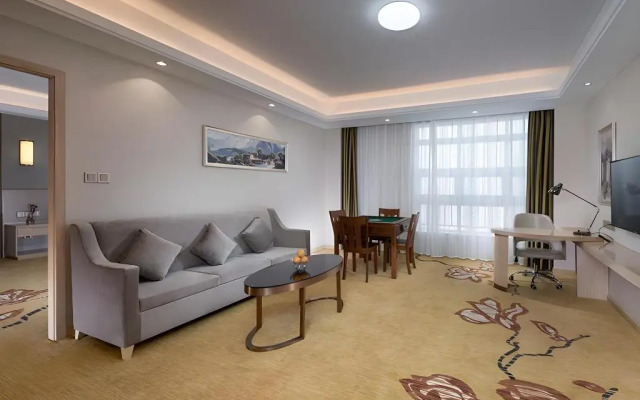 Vienna International Hotel (Chongqing Yufu Industrial Park)