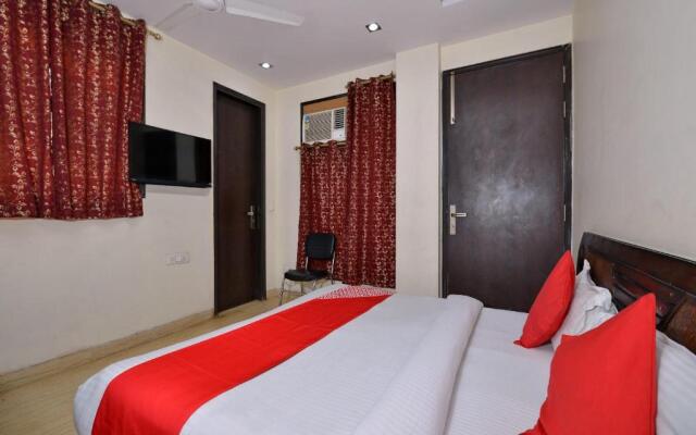 OYO Rooms CR Park Outer Ring Road