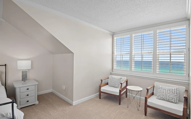 Inn at Crystal Beach 611