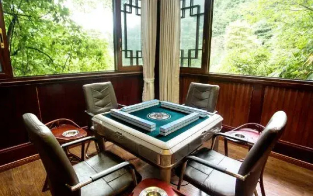 Qingcheng Mountain Tingcicada·Hot Spring B&B