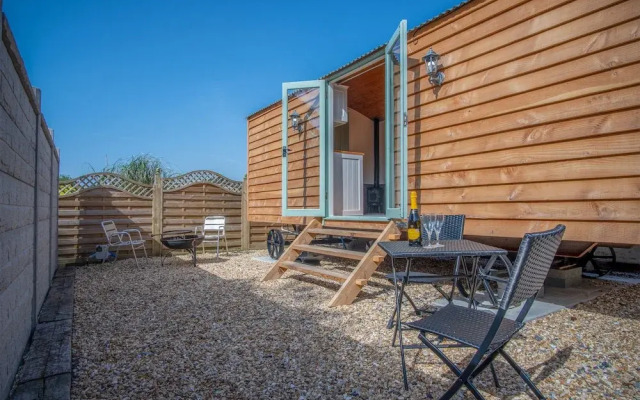 Willow - 1 Bedroom - Amroth