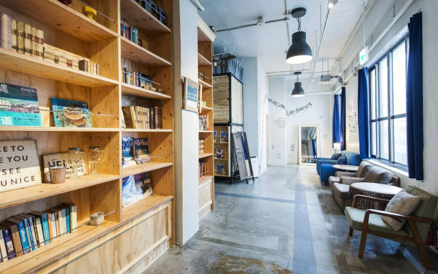 Kalakaua Inn The Kitchen Hostel Ao