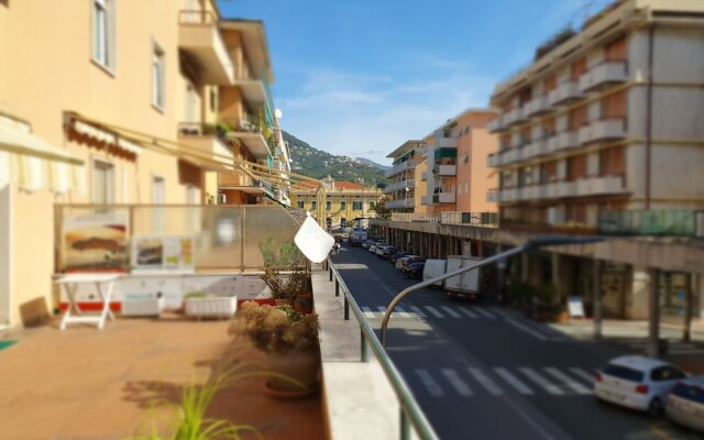 Sestri Mare & Beach Services Residence