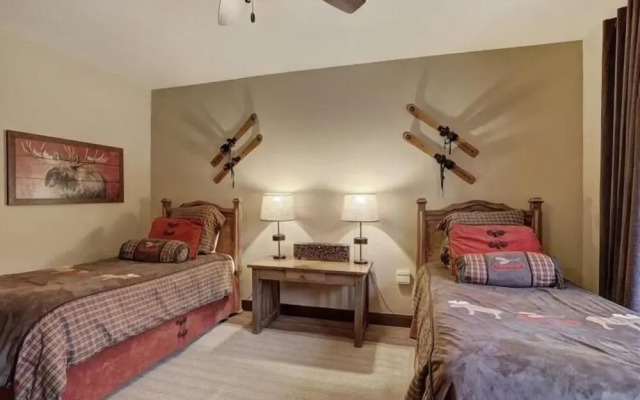 2 Bedroom Blackbear Lodge Condo in River Run Village